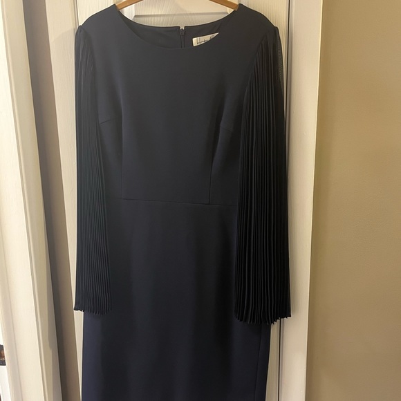 Harper rose navy dress - Picture 4 of 4